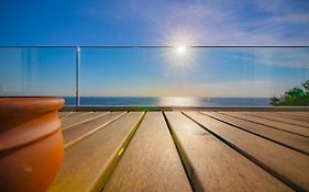 Best Seaview Attica